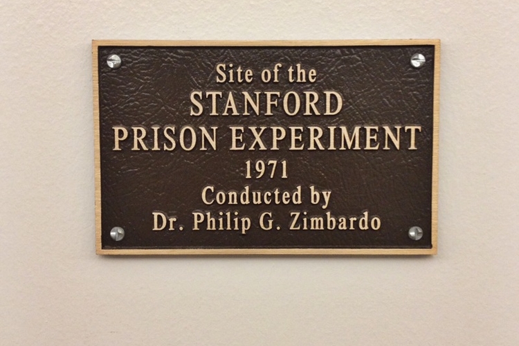 Plaque_Dedicated_to_the_Location_of_the_Stanford_Prison_Experiment.jpg